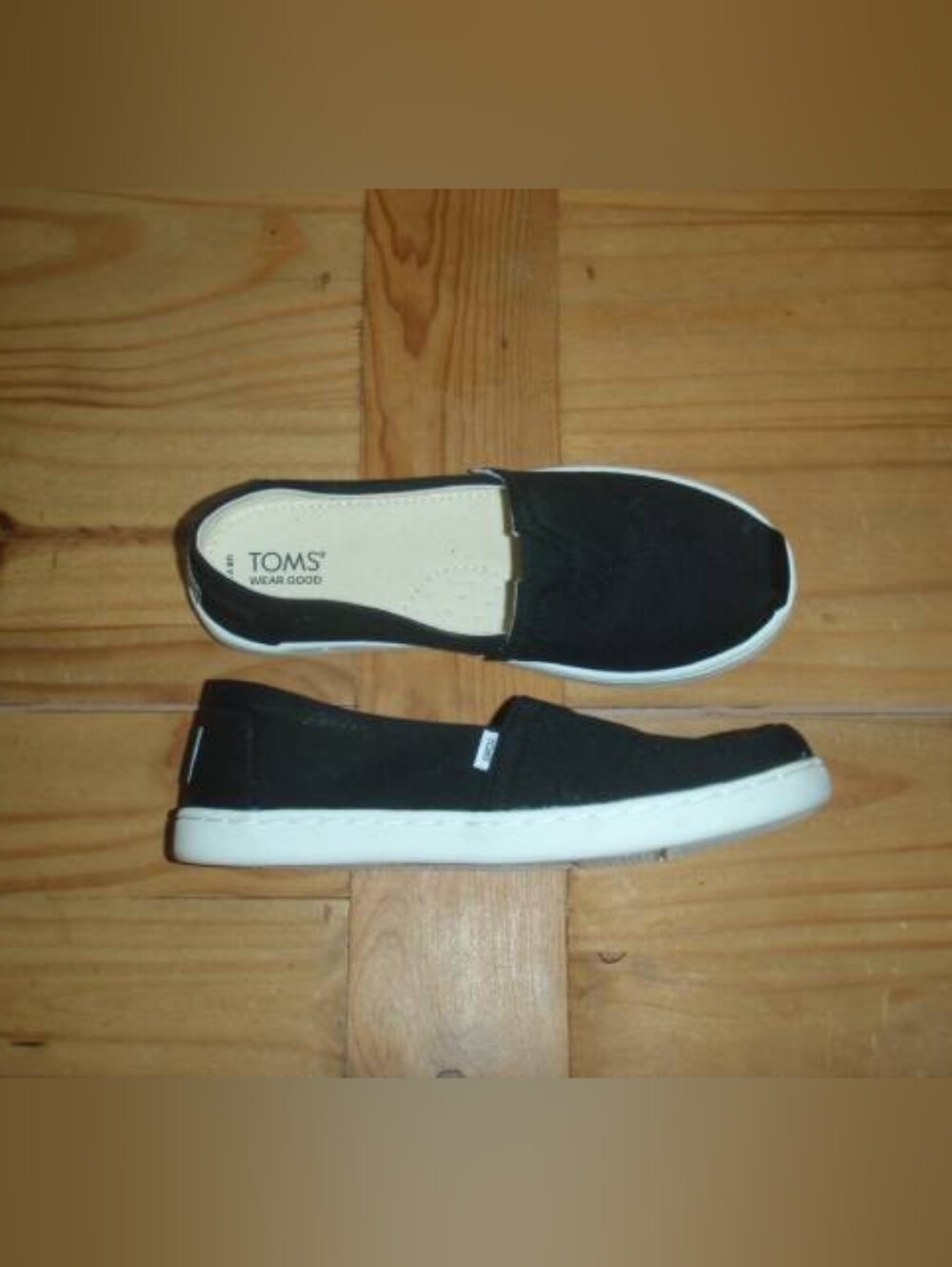 Brand New - Tom's Slip On Shoes - Black & White - Size 2 Youth